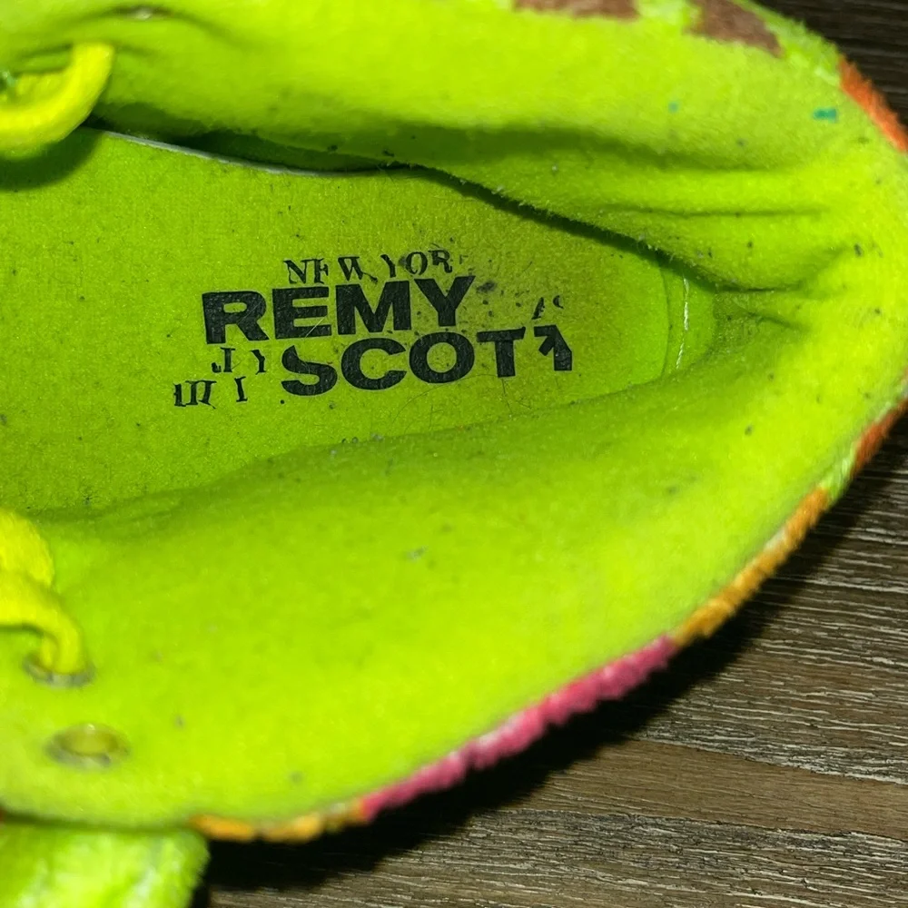 Jeremy Scott x Adidas JS Bear 'Flower Power' Sneakers - Picture 7 of 8